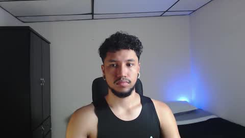 Snapshot of yeff_stone chatting on 11-07-25, 01:49 yeff online show from 11-07-25, 01:49