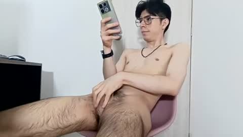 Yeffiehung online show from 06-17-26, 03:24