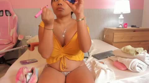 yeika_foxy online show from 03-20-26, 11:04