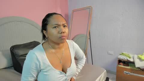 yeika_foxy online show from 04-17-26, 11:24