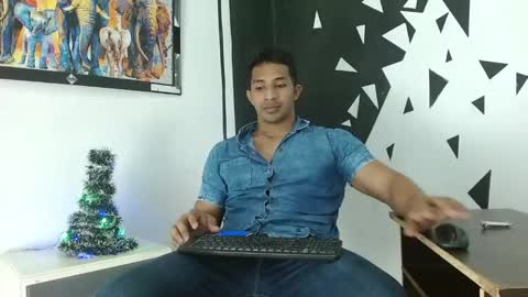Snapshot of yeiko_park23 chatting on 12-30-24, 01:15 Yeiko Park23 online show from 12-30-24, 01:15