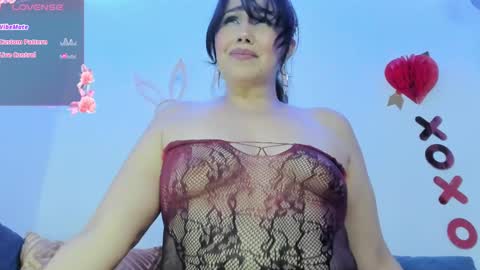 Yelena Owens online show from 01-27-25, 04:52