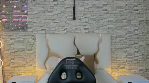 Snapshot of yenn_tay chatting on 06-06-26, 11:48 ZAYDEN online show from 06-06-26, 11:48