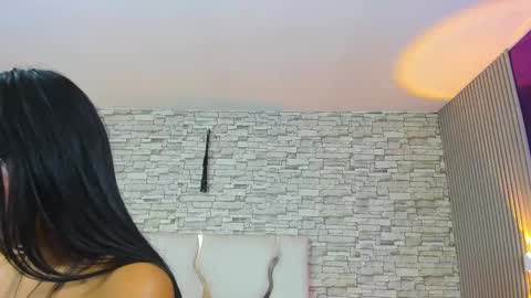 Snapshot of yenn_tay chatting on 06-07-26, 11:47 ZAYDEN online show from 06-07-26, 11:47