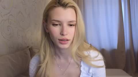 Yenna online show from 02-17-26, 06:32