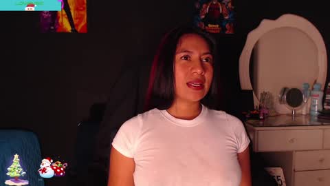 Snapshot of yes2802 chatting on 12-17-24, 05:26 Yesi online show from 12-17-24, 05:26