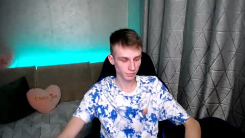 Snapshot of yes_cute_boy_ chatting on 02-03-25, 08:03 Eden online show from 02-03-25, 08:03