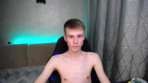 Snapshot of yes_cute_boy_ chatting on 02-23-25, 04:13 Eden online show from 02-23-25, 04:13