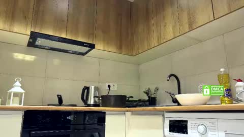 Zlata online show from 01-16-26, 02:43