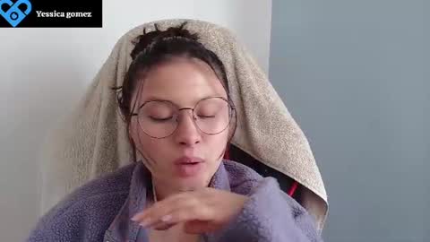 yessica_gomez01 online show from 06-26-26, 10:14