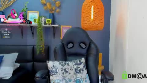 yessika_parker online show from 04-25-26, 01:41