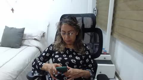 jessy online show from 04-22-26, 02:47