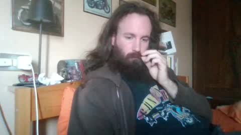 yeti_92 online show from 04-21-26, 08:53