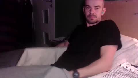 yewloo online show from 11-26-25, 03:35