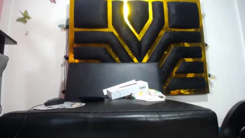 Snapshot of yeyecandy chatting on 06-25-26, 12:31 yeyecandy online show from 06-25-26, 12:31