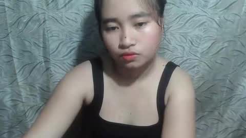 yhang_19 online show from 09-22-25, 06:37