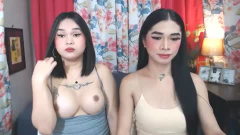 Snapshot of yhanie08 chatting on 07-28-26, 01:54 Sweet Yhanie online show from 07-28-26, 01:54