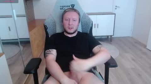 Snapshot of yhdxhy chatting on 05-04-26, 05:31 James online show from 05-04-26, 05:31