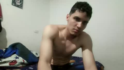 yhoangaga2025 online show from 05-17-26, 03:48