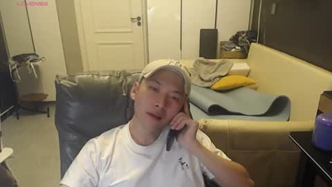 yichen009 online show from 07-23-26, 10:29