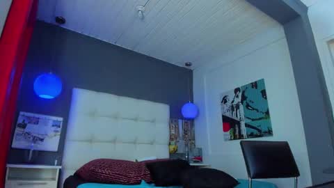 Yiyo online show from 11-23-25, 04:40