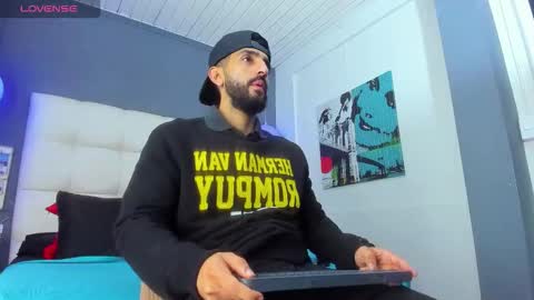 Yiyo online show from 02-04-26, 04:51