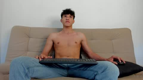yizus_bonz online show from 06-06-26, 02:44