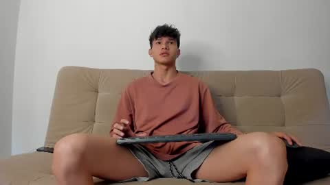 yizus_bonz online show from 06-09-26, 03:34