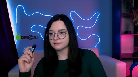 Snapshot of ylia_fress chatting on 04-26-26, 01:42 Ylia online show from 04-26-26, 01:42
