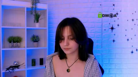 Snapshot of ylia_fress chatting on 05-24-26, 09:36 Ylia online show from 05-24-26, 09:36