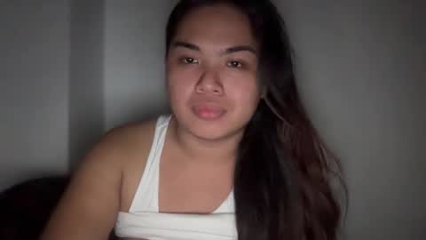 yllana love online show from 04-12-26, 07:24