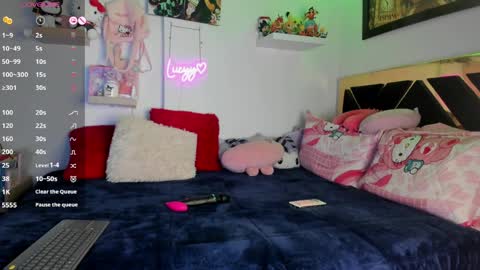 lucy online show from 04-07-26, 03:51