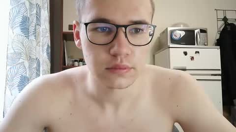 Yminoske online show from 11-19-25, 04:01