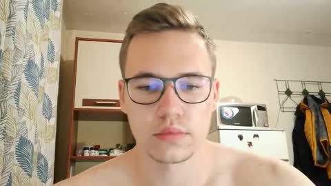 Yminoske online show from 11-24-25, 05:34
