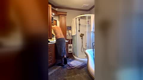 ynfantejovanny online show from 05-22-26, 02:44