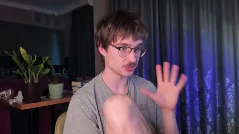 Snapshot of yoga_pizza_420 chatting on 05-28-26, 03:37 Max online show from 05-28-26, 03:37