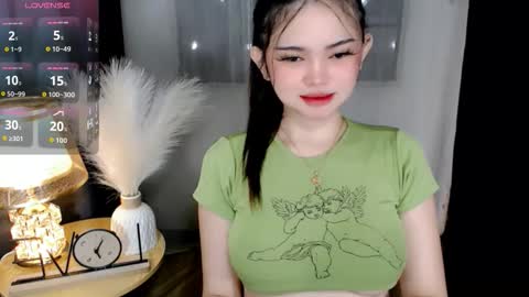 Snapshot of yogirl_abby chatting on 01-12-26, 06:51 Hi i am Abby i am Filipina Aussie youve ever wanted to meet NOT INTO CHEAP GUY online show from 01-12-26, 06:51