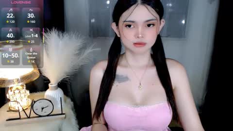 Snapshot of yogirl_abby chatting on 02-13-26, 10:11 Hi i am Abby i am Filipina Aussie youve ever wanted to meet NOT INTO CHEAP GUY online show from 02-13-26, 10:11