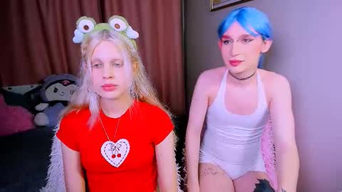 Mikaella - Mika online show from 01-11-26, 03:17