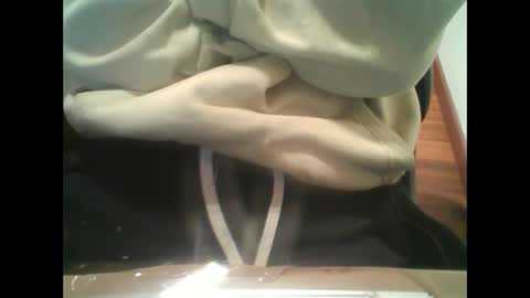 Snapshot of yokaxondoo chatting on 02-16-25, 11:05 yokaxondoo online show from 02-16-25, 11:05