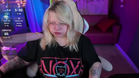 Yoki online show from 04-04-26, 06:33