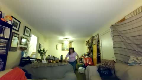 Snapshot of yokojoe chatting on 10-18-25, 03:42 YokoJoe online show from 10-18-25, 03:42