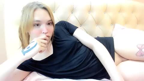 yomoyoo online show from 02-20-25, 06:57