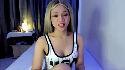 yona online show from 10-22-25, 08:41