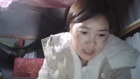 Snapshot of yongmi_ chatting on 11-21-25, 01:43 yongmi_ online show from 11-21-25, 01:43