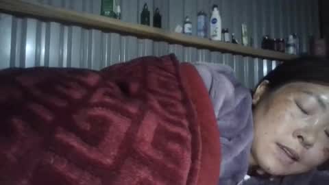 Snapshot of yongmi_ chatting on 12-15-25, 02:21 yongmi_ online show from 12-15-25, 02:21