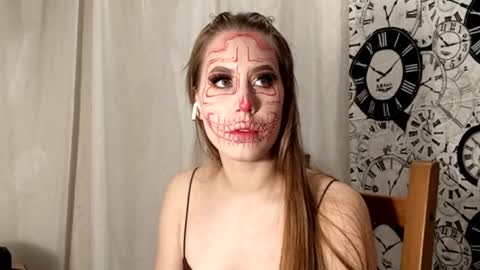 Hey Guys My name is Vivienne online show from 10-17-25, 09:34