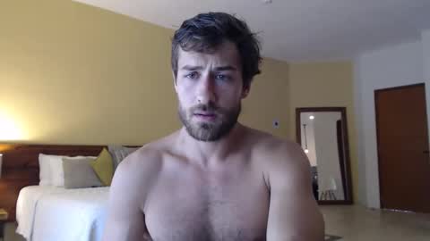 Snapshot of yoooups chatting on 10-21-25, 10:10 Yoooups online show from 10-21-25, 10:10