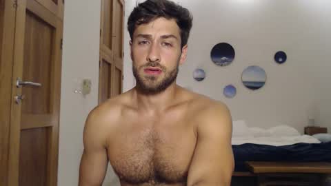 Snapshot of yoooups chatting on 10-29-25, 12:35 Yoooups online show from 10-29-25, 12:35