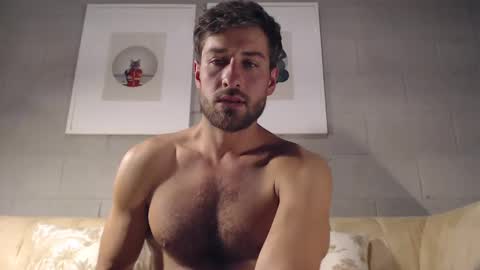 Snapshot of yoooups chatting on 10-31-25, 06:03 Yoooups online show from 10-31-25, 06:03